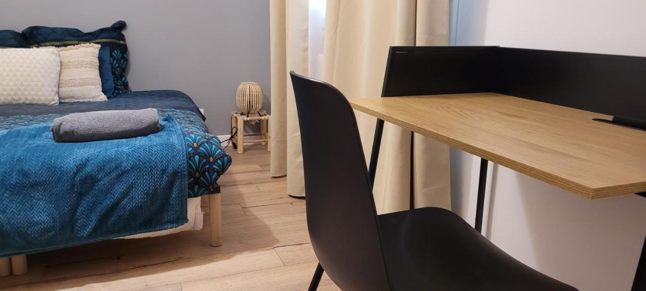 Amja Proche Clinique Saint-Roch Apt 3 Chambres 3 Salles De Bain Parking Gratuit Ideal Famille Groupe Coworking 10 Min Centre Ville 10 Min Plage 5 Min Sortie Autoroute Montpellier Extérieur photo